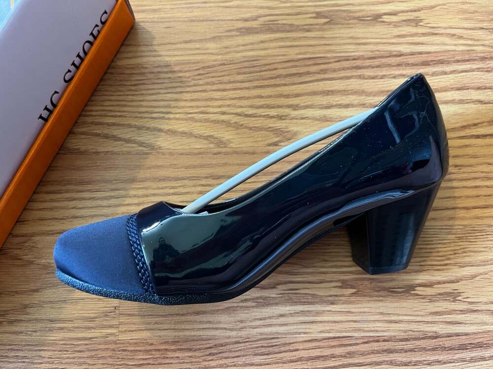 HC SHOES Women's Round Toe Low Block Heel Pumps in Navy